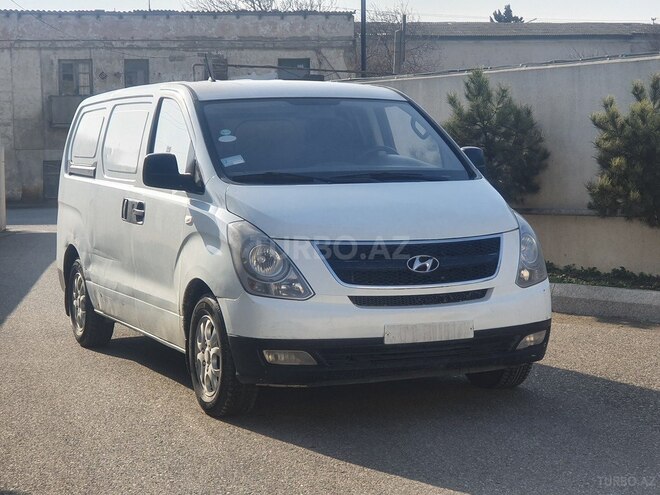 Hyundai H-1 2009, 200,430 km - 2.5 l - Bakı