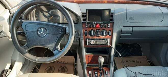 Mercedes C 230 1999, 244,000 km - 2.3 l - Bakı
