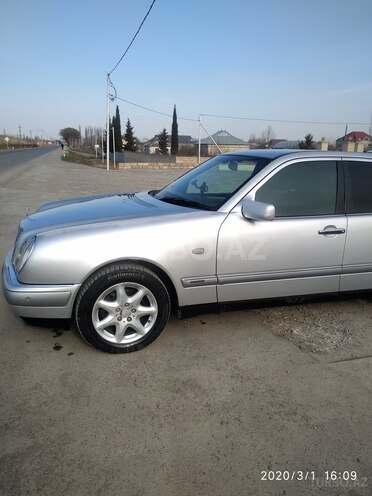 Mercedes E 230 1997, 360,000 km - 2.3 l - Füzuli