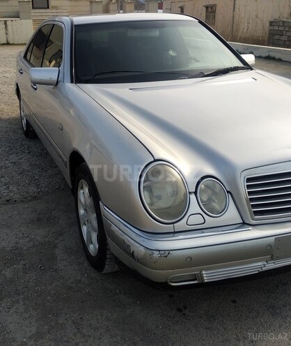Mercedes E 230 1997, 360,000 km - 2.3 l - Füzuli