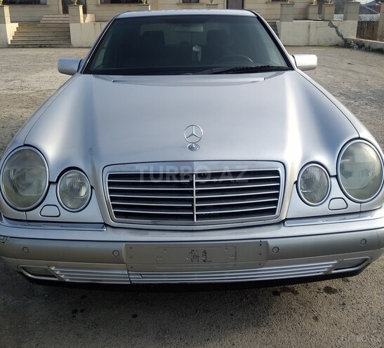Mercedes E 230 1997, 360,000 km - 2.3 l - Füzuli