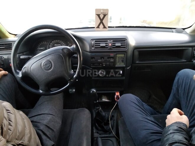 Opel Vectra 1993, 200,000 km - 2.0 л - Bakı