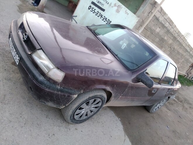 Opel Vectra 1993, 200,000 km - 2.0 л - Bakı