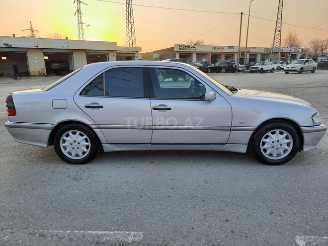 Mercedes C 200 1999, 250,000 km - 2.0 л - Bakı