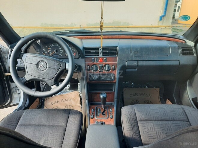 Mercedes C 200 1999, 250,000 km - 2.0 л - Bakı