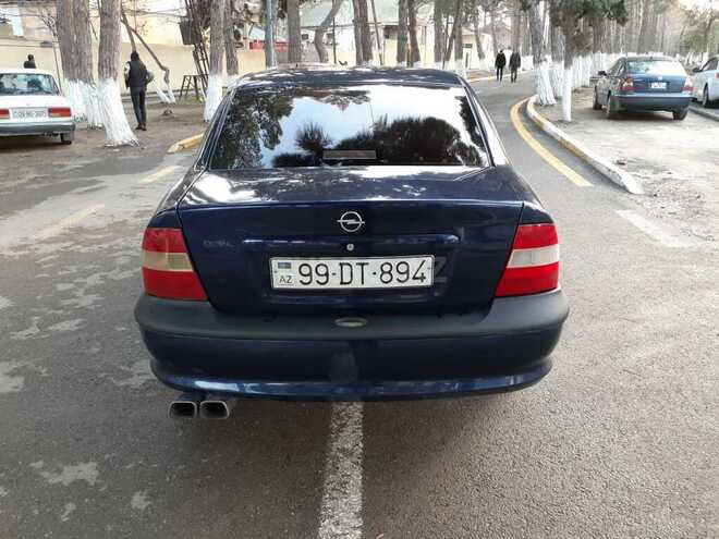 Opel Vectra 1998, 323,000 km - 1.8 l - Sumqayıt