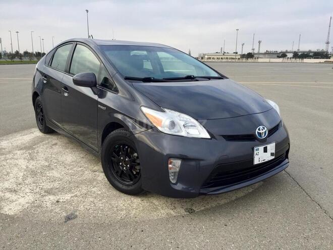 Toyota Prius 2015, 105,000 km - 1.8 l - Bakı