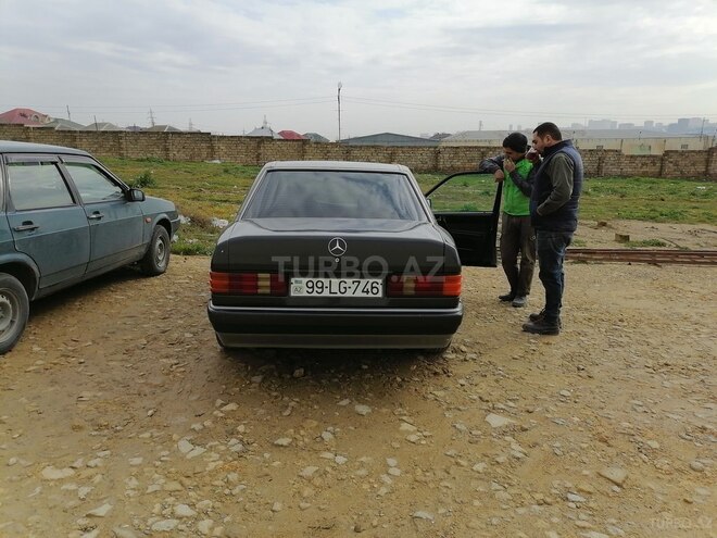 Mercedes 190 1991, 585,927 km - 2.0 l - Bakı