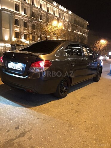 Mitsubishi Attrage 2014, 180,000 km - 1.2 l - Bakı