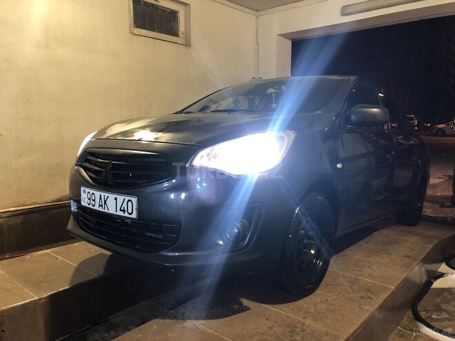 Mitsubishi Attrage 2014, 180,000 km - 1.2 l - Bakı