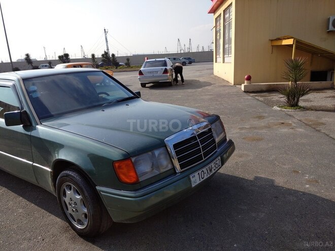 Mercedes E 200 1992, 364,000 km - 2.0 l - Bakı