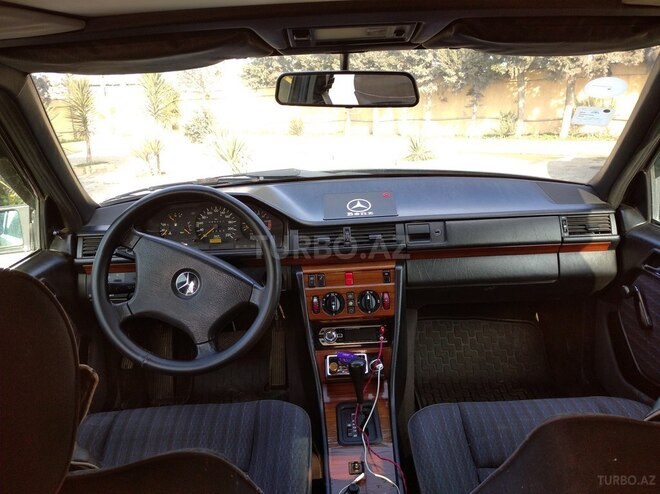 Mercedes E 200 1992, 364,000 km - 2.0 l - Bakı