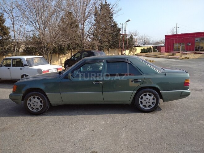Mercedes E 200 1992, 364,000 km - 2.0 l - Bakı