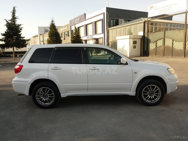 Mitsubishi Outlander 2005, 315,000 km - 2.4 л - Bakı