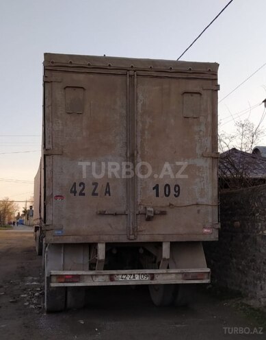 KamAz 53212 1992, 488,800 km - 11.0 л - Liman