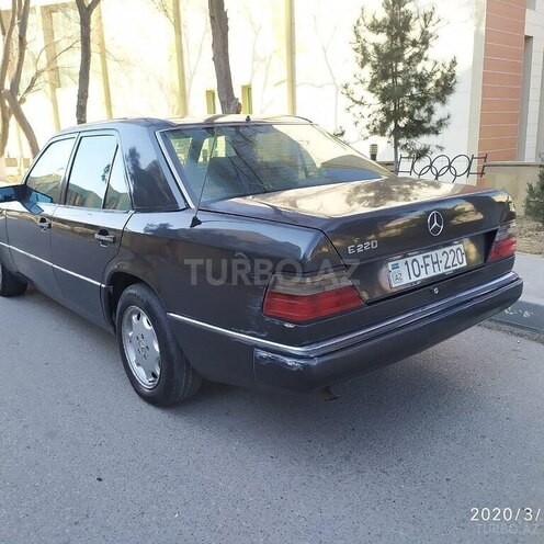 Mercedes E 200 1991, 386,000 km - 2.0 л - Sumqayıt