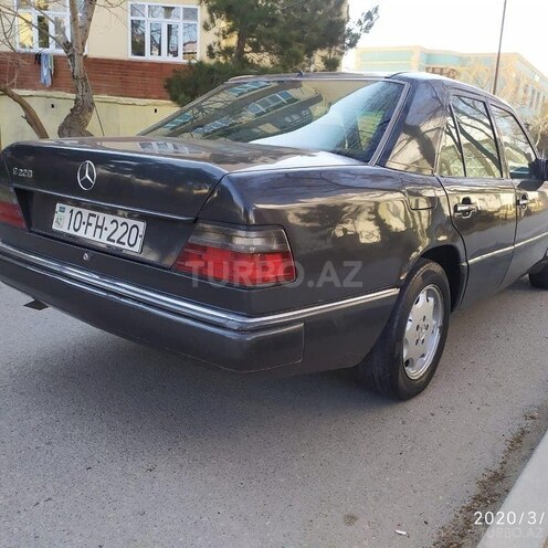 Mercedes E 200 1991, 386,000 km - 2.0 л - Sumqayıt