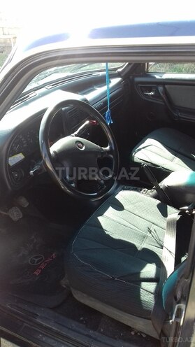 GAZ 31105 2005, 285,820 km - 2.4 l - Quba