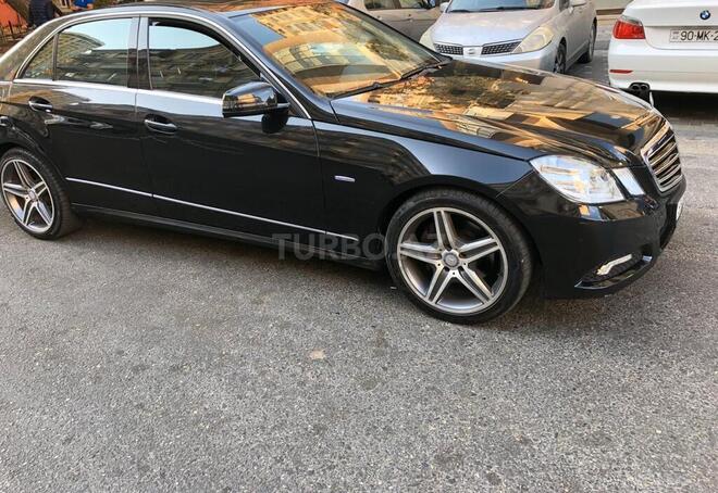 Mercedes E 350 2011, 142,000 km - 0.4 l - Bakı