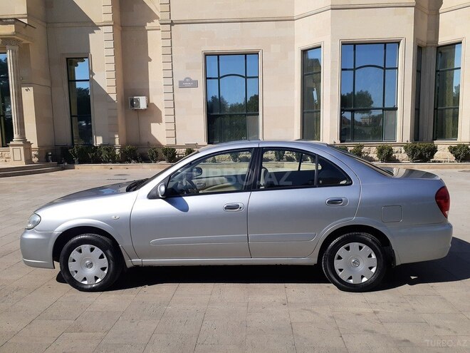 Nissan Sunny 2010, 222,000 km - 1.3 л - Bakı