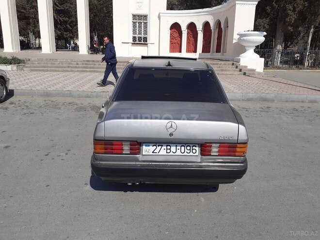 Mercedes 190 1991, 2,222,222 km - 0.2 l - Mingəçevir