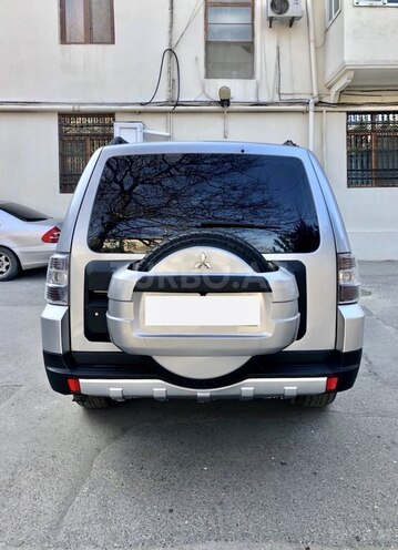 Mitsubishi Pajero 2006, 176,000 km - 3.0 л - Bakı