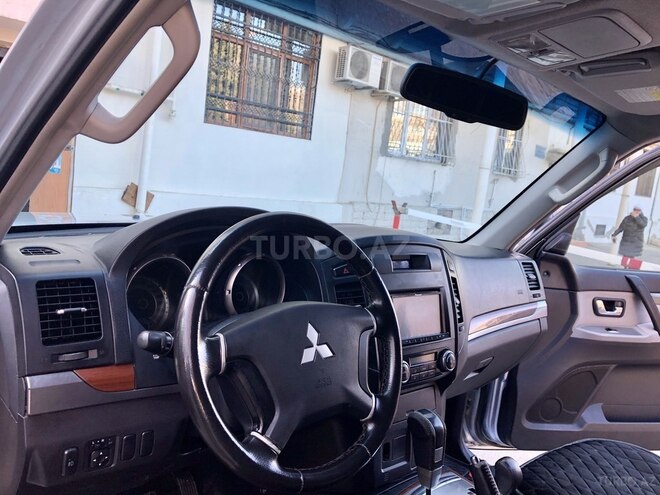 Mitsubishi Pajero 2006, 176,000 km - 3.0 л - Bakı