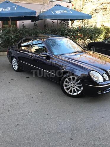 Mercedes E 240 2003, 288,000 km - 2.4 l - Bakı