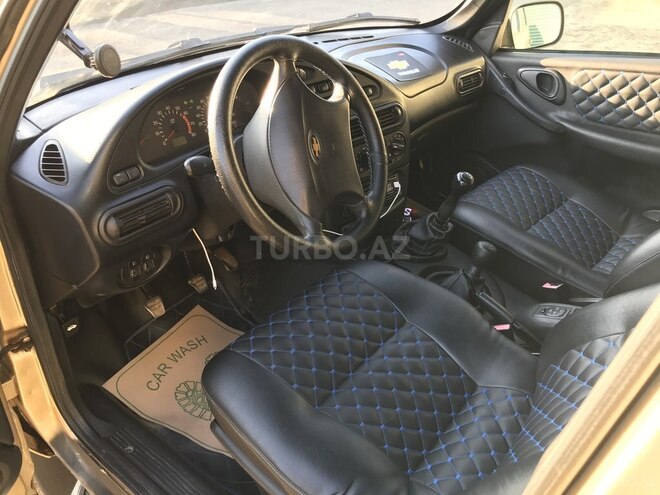 Chevrolet Niva 2004, 185,000 km - 1.7 l - Astara