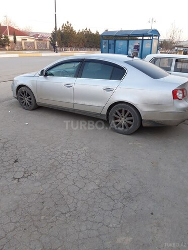 Volkswagen Passat 2006, 242,922 km - 2.0 l - Şirvan
