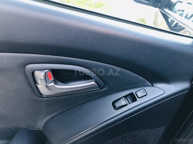 Hyundai ix35 2010, 137,000 km - 2.0 л - Bakı