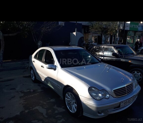 Mercedes C 220 2005, 397,000 km - 2.2 l - Bakı