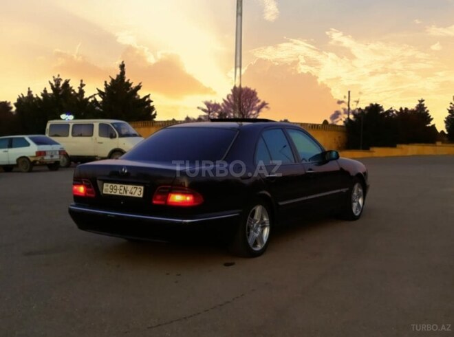 Mercedes E 270 2001, 390,000 km - 2.7 l - Bakı