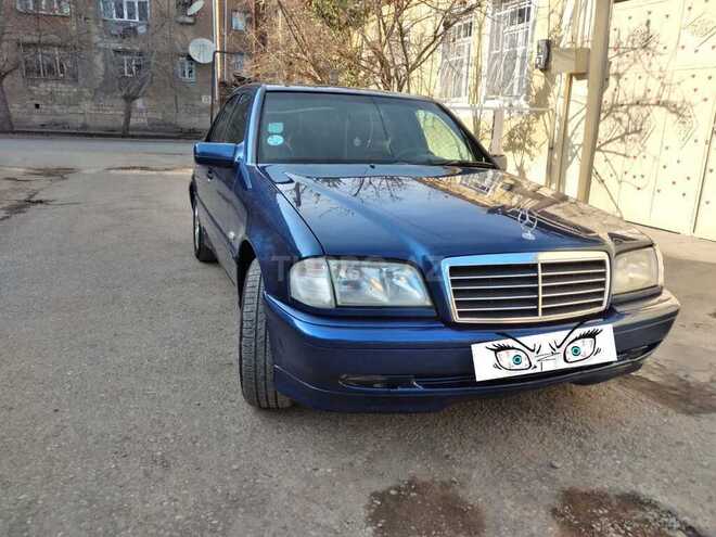 Mercedes C 180 2000, 1,999 km - 0.2 l - Gəncə