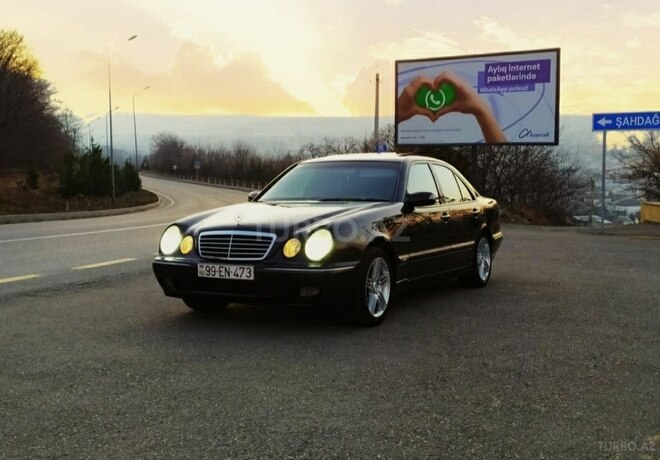 Mercedes E 270 2001, 309,000 km - 2.7 l - Bakı