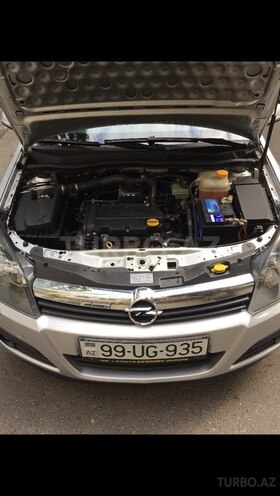 Opel Astra 2005, 145,000 km - 1.4 l - Bakı