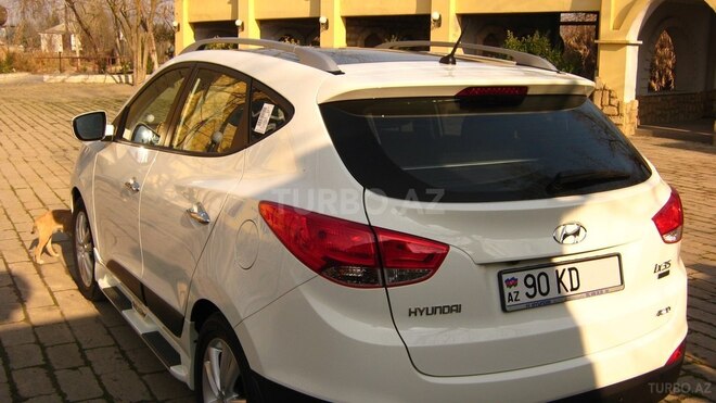 Hyundai ix35 2010, 150,000 km - 2.4 л - Salyan
