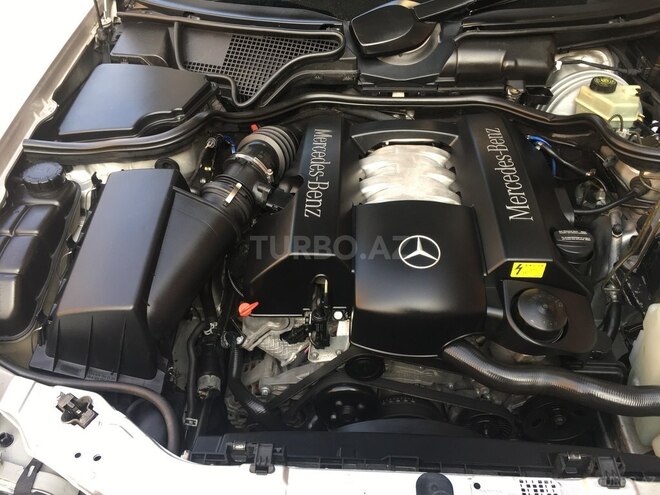 Mercedes E 240 2000, 195,600 km - 2.6 l - Bakı