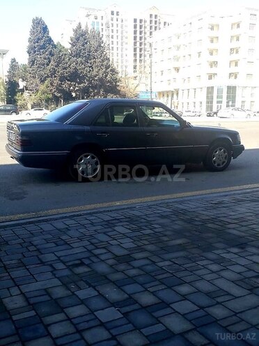 Mercedes E 220 1994, 358,000 km - 2.2 л - Bakı