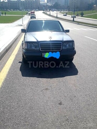 Mercedes E 220 1994, 358,000 km - 2.2 л - Bakı