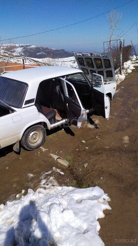 LADA (VAZ) 2107 2009, 190,000 km - 1.6 l - Lerik