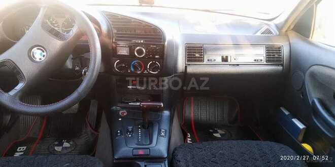 BMW 318 1992, 250,000 km - 1.8 l - Bakı