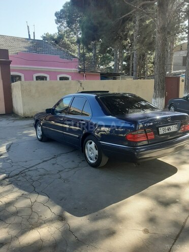 Mercedes E 240 1998, 247,000 km - 2.4 l - Bakı