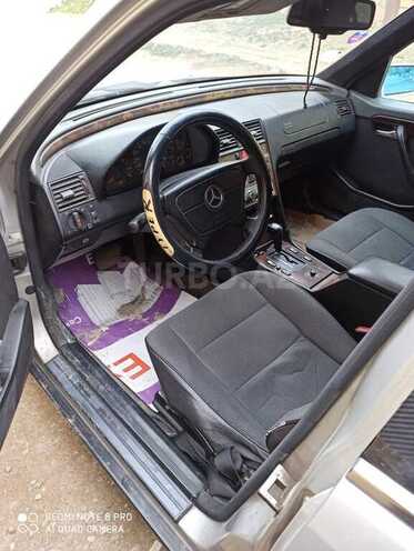 Mercedes C 250 1995, 250,000 km - 2.5 l - Bakı