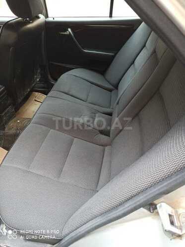Mercedes C 250 1995, 250,000 km - 2.5 l - Bakı
