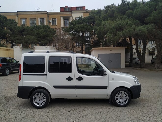 Fiat Doblo 2010, 242,000 km - 1.4 л - Bakı