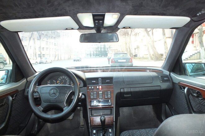 Mercedes C 200 1995, 250,000 km - 2.0 l - Mingəçevir