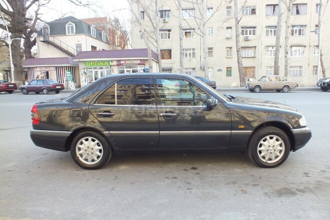 Mercedes C 200 1995, 250,000 km - 2.0 l - Mingəçevir