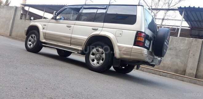 Mitsubishi Pajero 1993, 300,000 km - 2.5 л - Gəncə