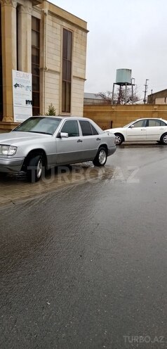 Mercedes E 200 1993, 373,683 km - 2.0 l - Bakı
